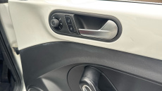 Volkswagen Beetle 1.6 TDI BlueMotion Tech Design 2dr Diesel Cabriolet